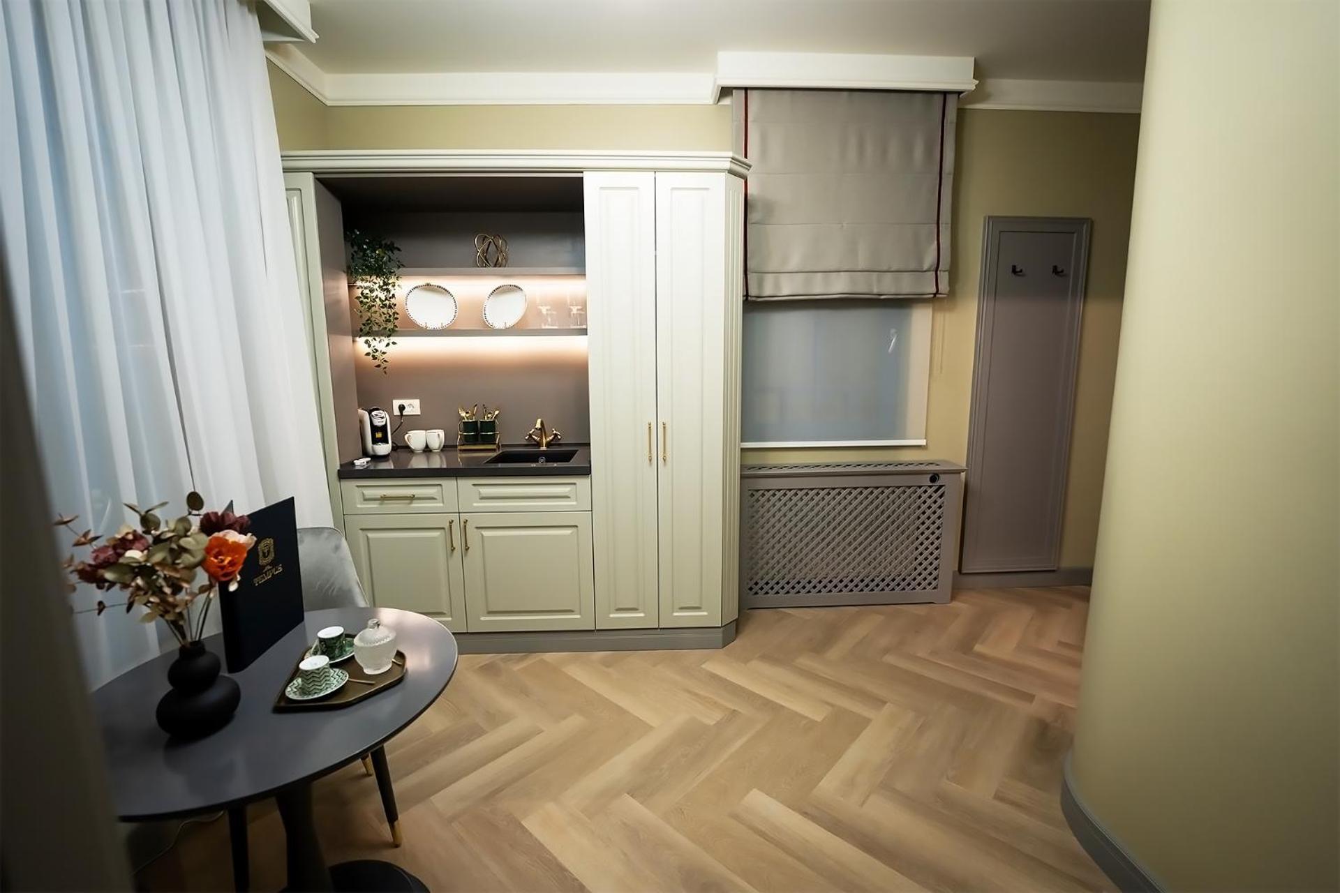 Hotel Tempus à Bucarest Extérieur photo
